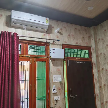 Kartik Home Stay Ayodhya Exterior photo